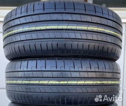 Pirelli P Zero PZ4 265/35 R20