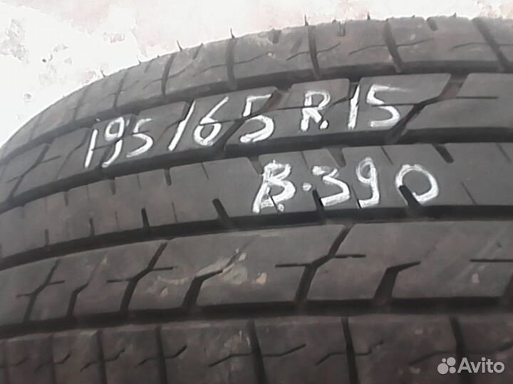 Bridgestone B390 195/65 R15