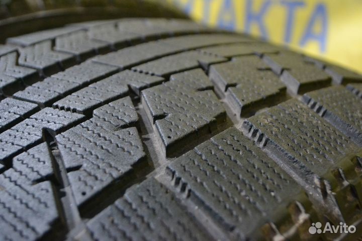Bridgestone Blizzak VRX 225/50 R18