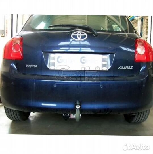 Фаркоп Toyota Auris хетчбек 2007-2013
