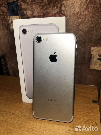 iPhone 7, 32 ГБ