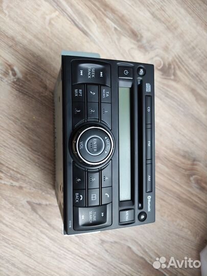 Магнитола на nissan tiida c11