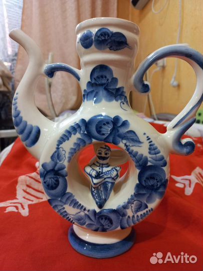 Кувшин гжель СССР авторская.высота 23 см