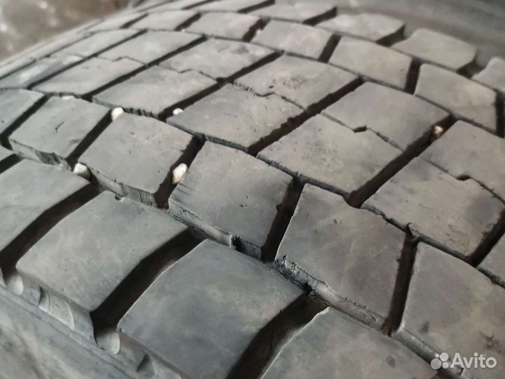 Bridgestone M729 295/80 R22