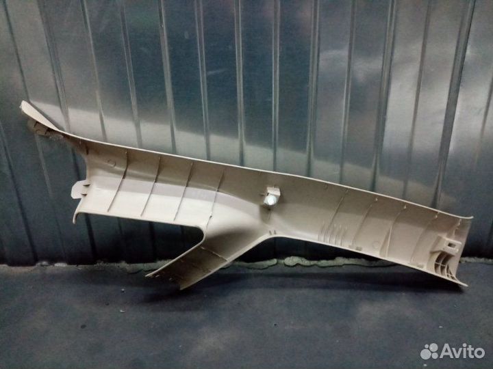 Обшивка салона левая Toyota Venza 2.7 2008-2016