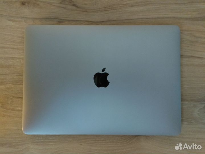 Macbook pro m1 8gb