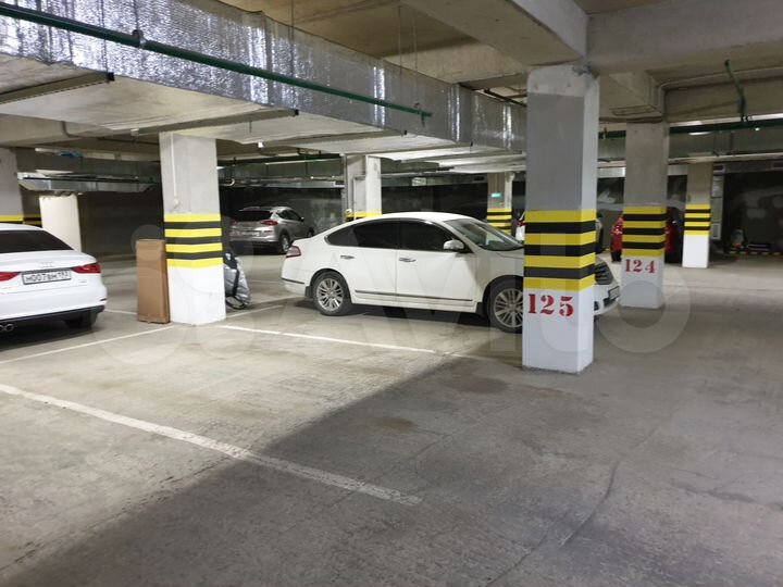 Машиноместо, 17 м²