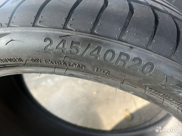 Triangle EffeXSport TH202 245/40 R20 и 275/35 R20 104Y