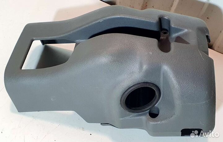 Кожух рулевой колонки Mitsubishi Galant 8