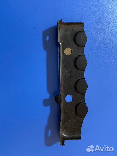 Крепление бампера Toyota Land Cruiser 200