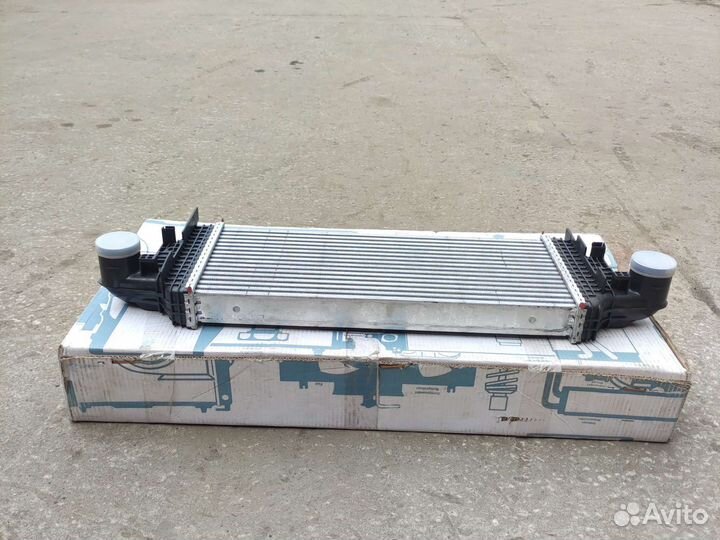 Радиатор интеркулера Mercedes GL W164 1645000000