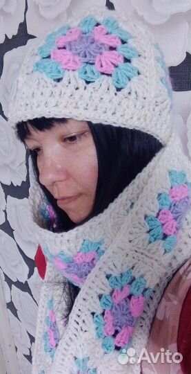 Вязаный комплект шапка и шарф бабушкин квадрат