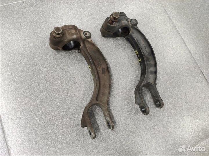 Вилка амортизатора Audi A4 B8