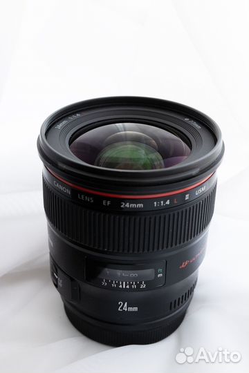 Canon EF 24mm f/1.4L II USM