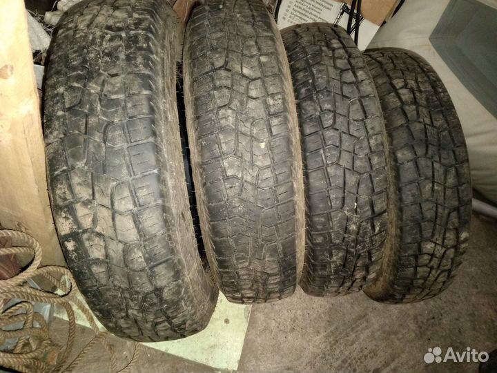 Pirelli Scorpion A/T 185/75 R16
