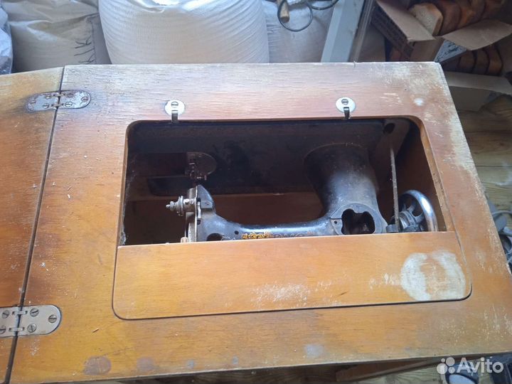 Швейная машинка