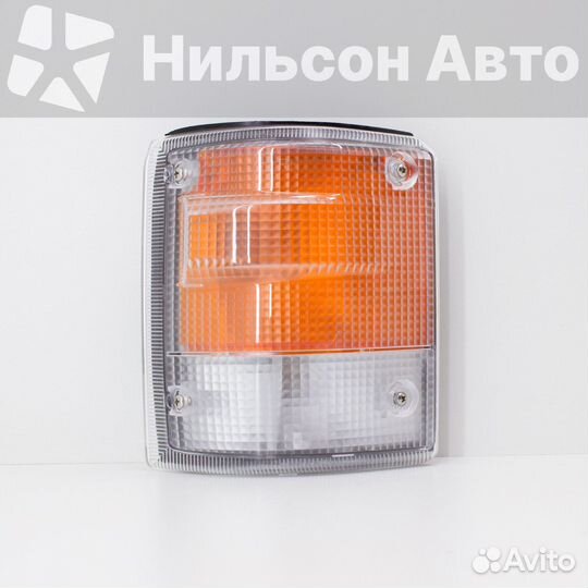 Габарит mazda titan 1989-1991 г бело-желтый, правы