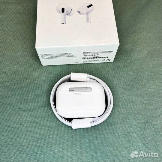 AirPods Pro 2: Звук, который захватывает