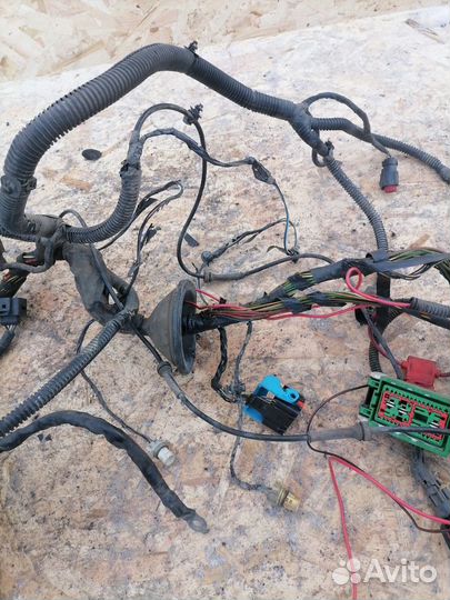 Проводка подкапотная Ford Focus 2