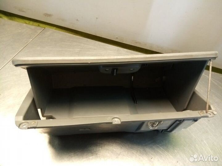 Бардачок Chevrolet Lacetti J200 F16D3 2004-2013