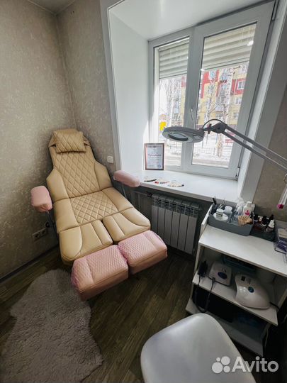 Педикюр/Модели на маникюр