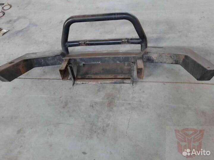 Отбойник передний (кенгурятник) Land Rover Discove