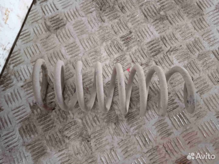 Пружина подвески задняя Рено Логан 1