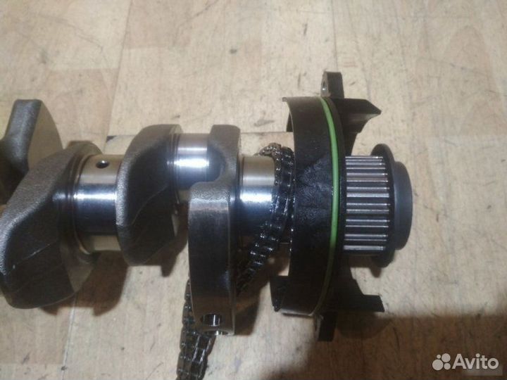 Коленвал Volvo