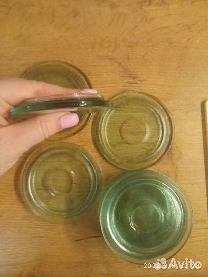 Стеклянная крышка на банку