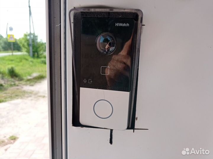 Комплект IP видеодомофон DS-D100ikwf Hiwatch