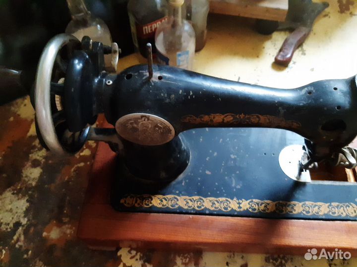 Швейная машина Singer