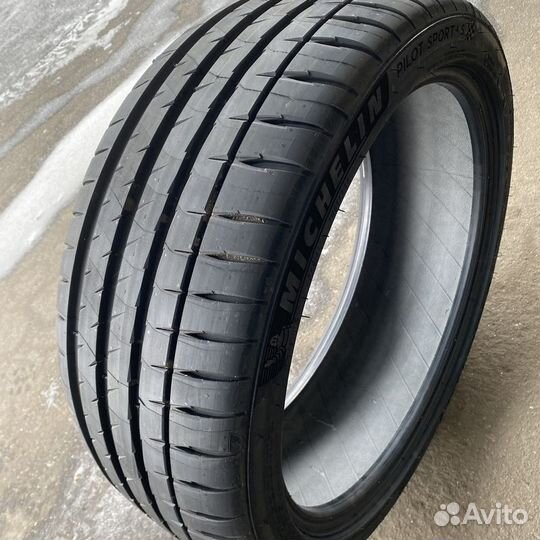 Michelin Pilot Sport 4 S 285/35 R19 103Y