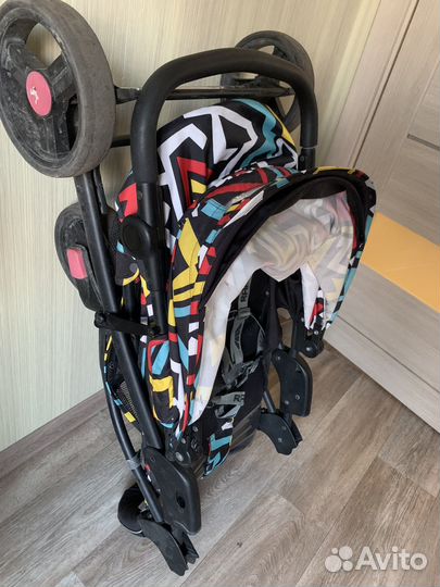 Прогулочная коляска