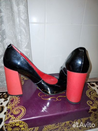 Туфли женские 36 размер на каблуке