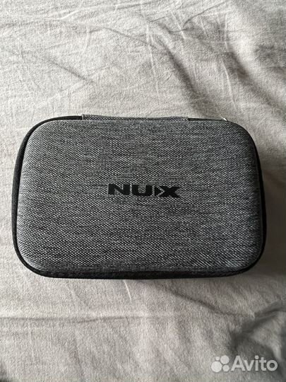 Беспроводной гитарный передатчик Nux B-5RC