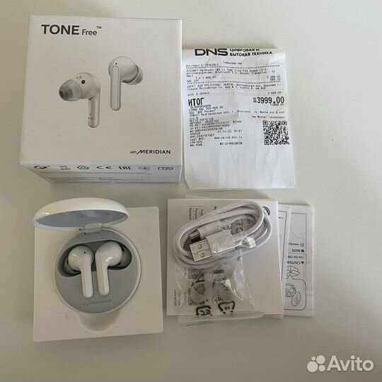 Беспроводные наушники LG Tone free HBS-FN 4