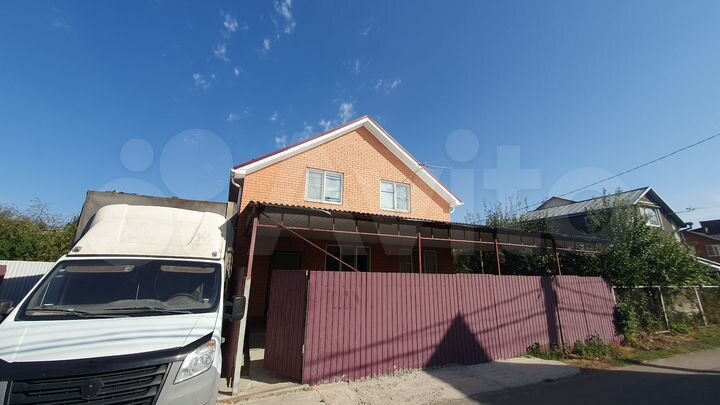 Дом 200 м² на участке 6 сот.