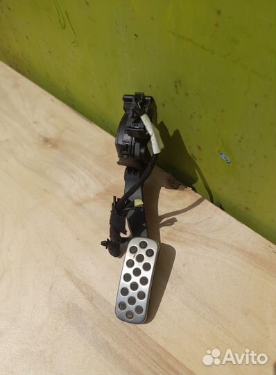 Педаль газа Opel insignia