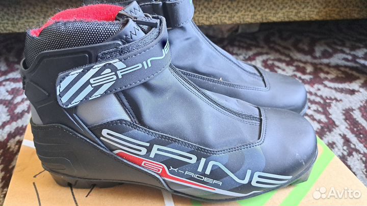 Лыжные ботинки spine