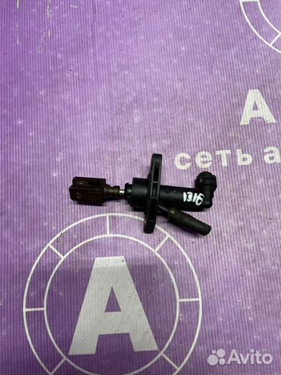 Главный цилиндр сцепления Suzuki Sx 4 YA21S M16A