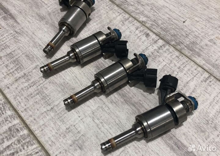 Форсунка топливная Nissan Qashqai j11