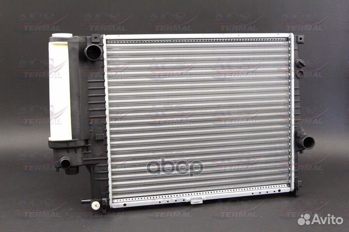 Радиатор охлаждения двигателя BMW E39 528I 6060