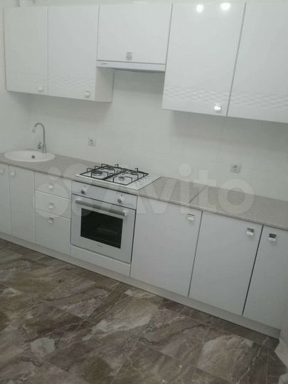 2-к. квартира, 58 м², 15/18 эт.