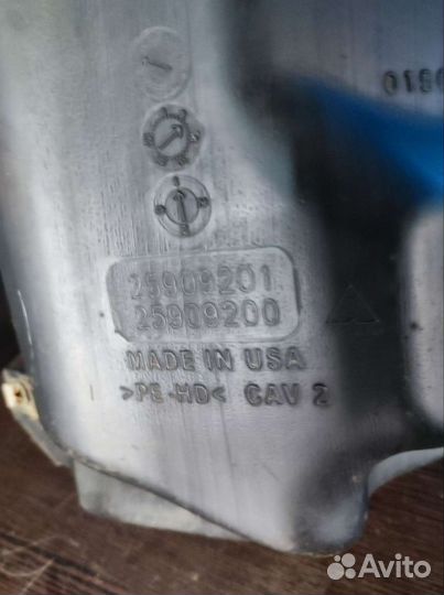 Бачок омывателя лобового стекла Cadillac CTS 2