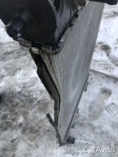 Радиатор охложления Киа Соренто 4 / Санта Фе 4