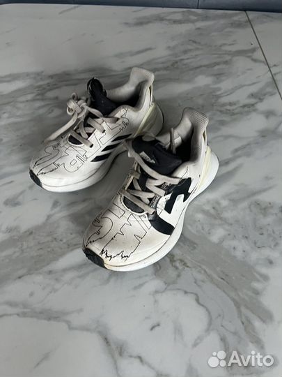Кроссовки adidas оригинал