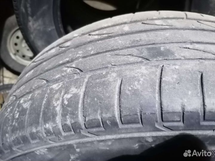 Bridgestone Dueler H/T 215/65 R16
