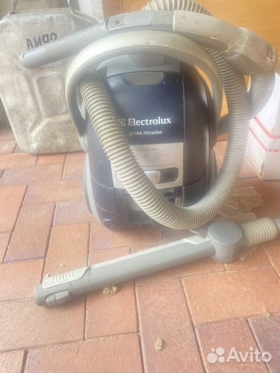 Пылесос Electrolux на запчасти