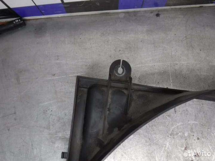 Дифузор вентилятора Mitsubishi Pajero Sport 2 4D56