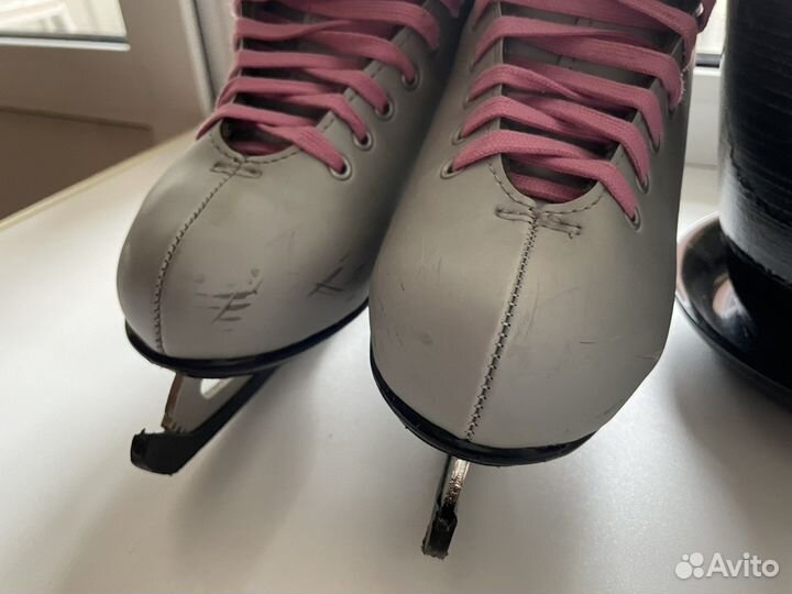 Коньки для фигурного катания